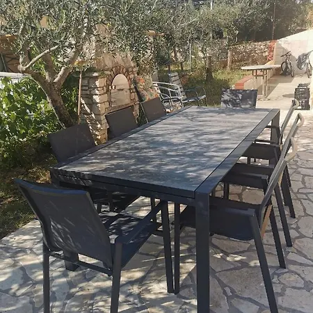 Apartment Family Friendly With A Swimming Pool Kastel, Istria - Sredisnja Istra - 21309 Buje