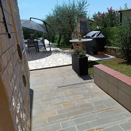 Apartment Family Friendly With A Swimming Pool Kastel, Istria - Sredisnja Istra - 21309